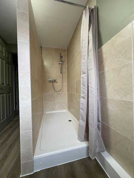 The Rose- Grd Floor, 2-5 Beds, Smarttv, Uni, Tram, M250 Fibre Apartment Nottingham Exterior foto